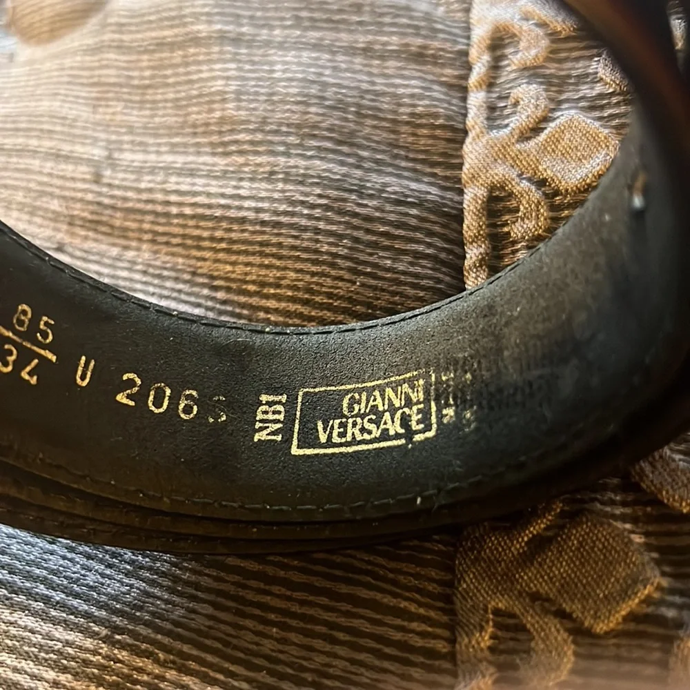 Versace suede belt - Picture 3 of 12